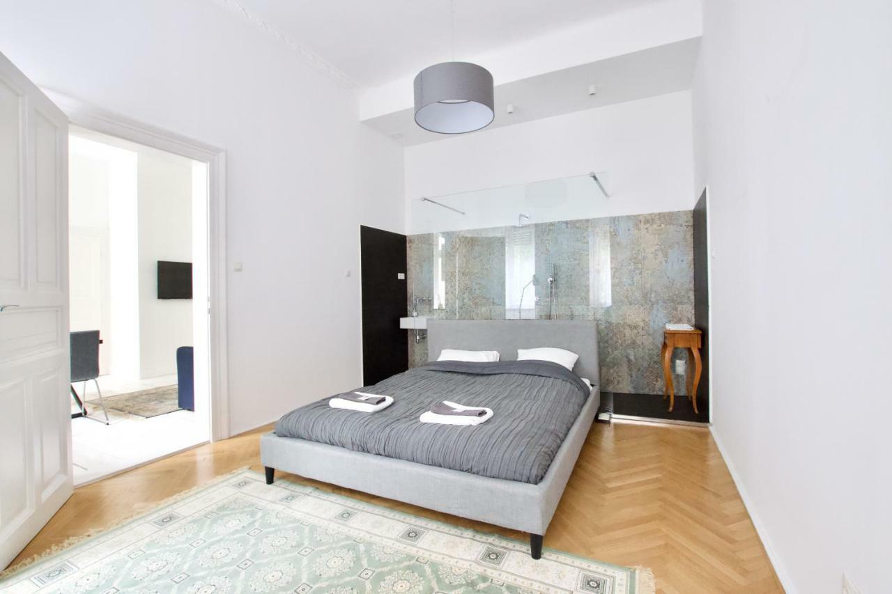 Luxury Apartment By Hi5 - Oktober 6 Street 부다페스트 외부 사진